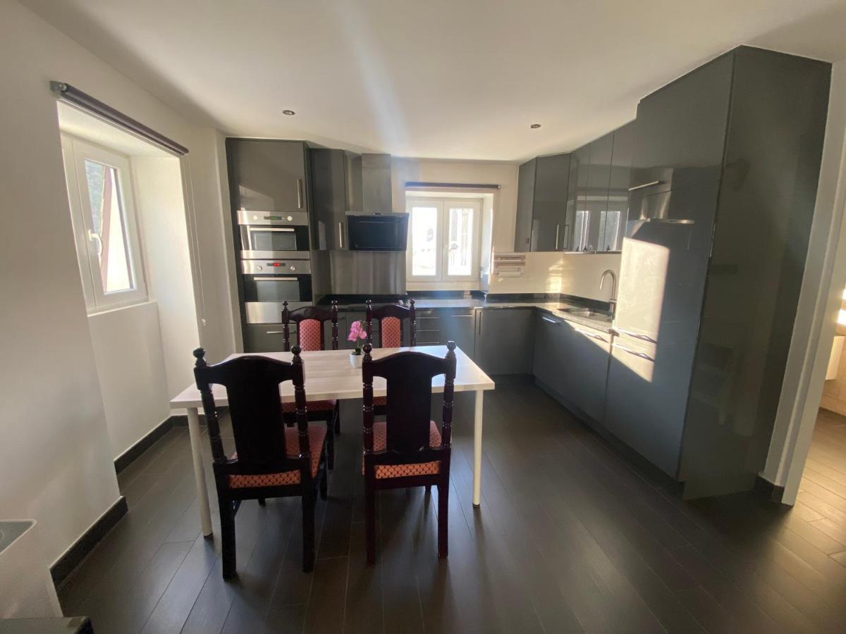 Today Appartement Famille Chippis Exterior photo