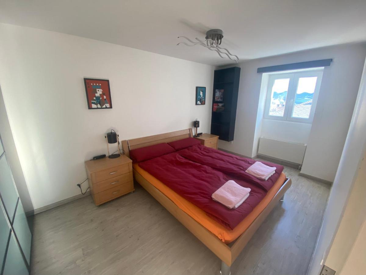 Today Appartement Famille Chippis Exterior photo
