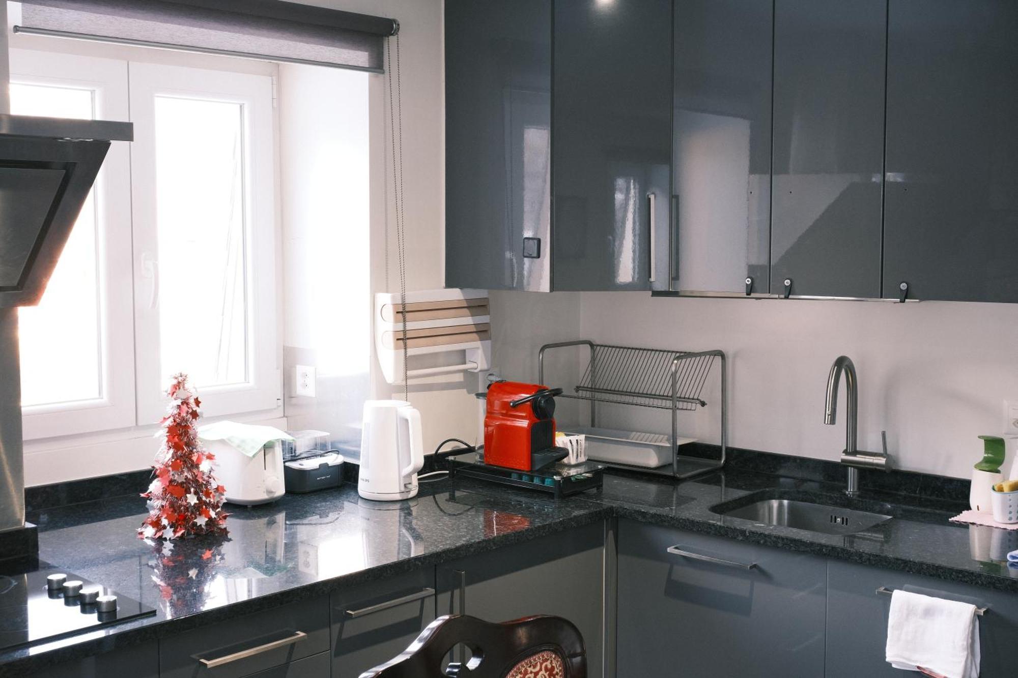 Today Appartement Famille Chippis Exterior photo